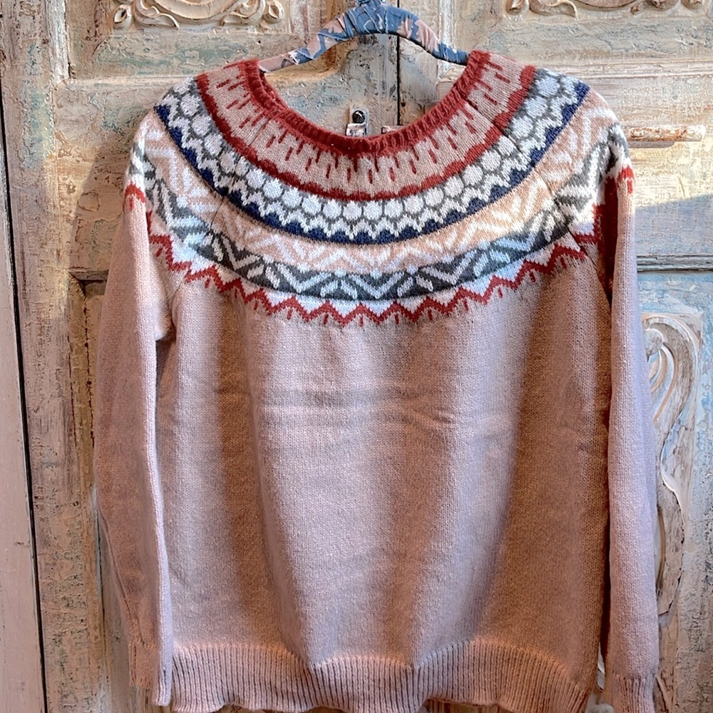 Amazon (Generic Brand)Women’s Fair Isle Sweater /Bust 22”, Length: 25”/ Sz 14/